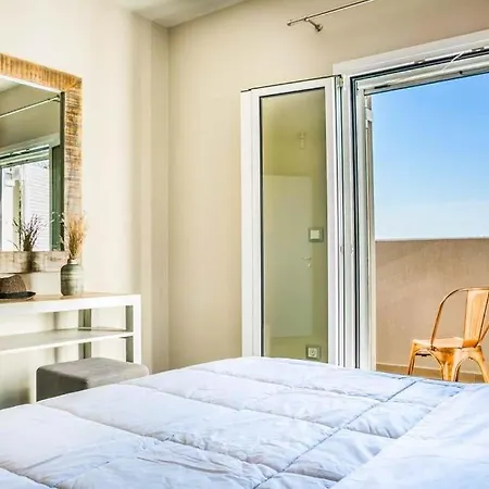Lourdata Sleeps 5 Pool Air Con Wifi * Λουρδάτα